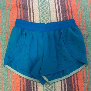 Vintage Lululemon cornflower blue easy breezy shorts size 6